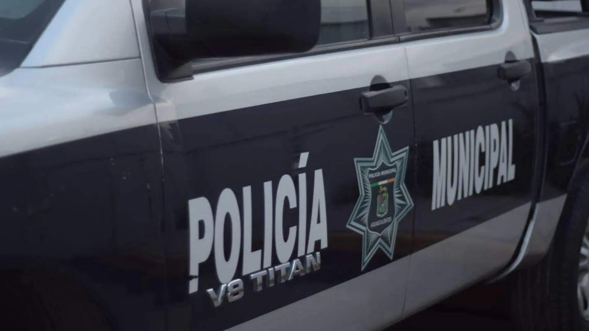 07 Denuncian presunto acoso de policías a jóvenes en Torreón